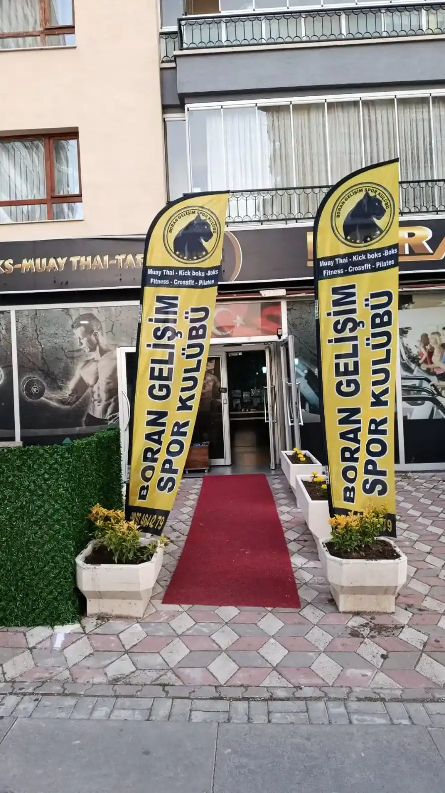 Spor Salonu Yelken Bayrağı-27